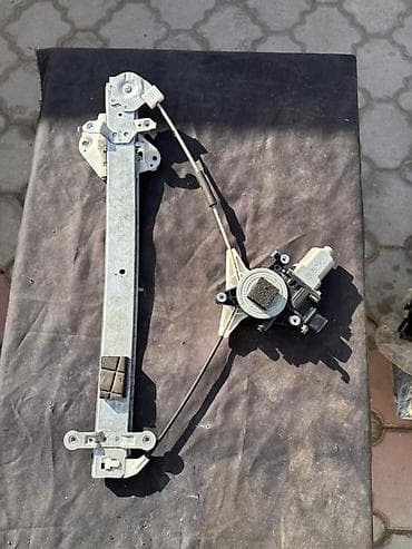 eagle eyes: Стеклоподъемник в сборе передний левый на Subaru Номер детали — 3