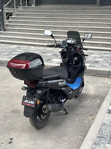 скутер макси 150: Тип скутера 175 куб. см, Бензин, Б/у — 3