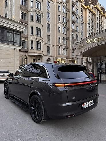 токмок продажа: Lixiang L7: 2023 г., 1.5 л, Автомат, Гибрид, Кроссовер — 2