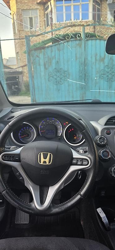 Продажа авто: Honda Fit: 2010 г., 1.5 л, Автомат, Бензин, Хэтчбэк — 9