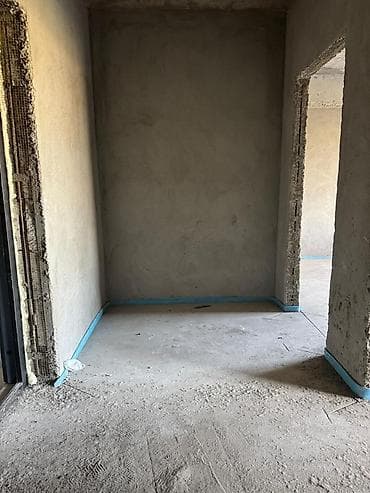 продаю квартиру бишкеке: Продается 1к кв ✨ 📍Адрес: Чокана Валиханова 1/1а Ориентир: Академия — 3