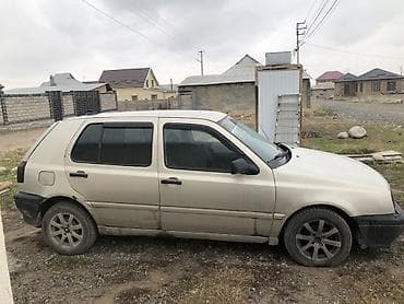 кузов ист: Volkswagen Golf: 1996 г., 1.8 л, Механика, Бензин, Хэтчбэк — 3