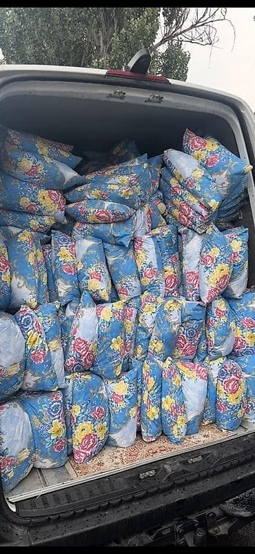 бязь: Подушка Особенности: - Наполнитель: синтепоны (пышные, держат форму — 3
