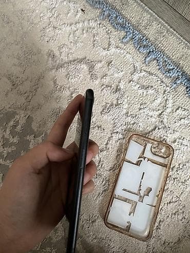 iphone xz: IPhone 7, Б/у, 32 ГБ, Черный, Чехол, 100 % — 4