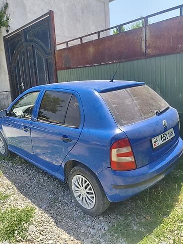 кызыл суу авто: Skoda Fabia: 2006 г., 1.2 л, Кол менен иштөөчү, Бензин, Седан — 2