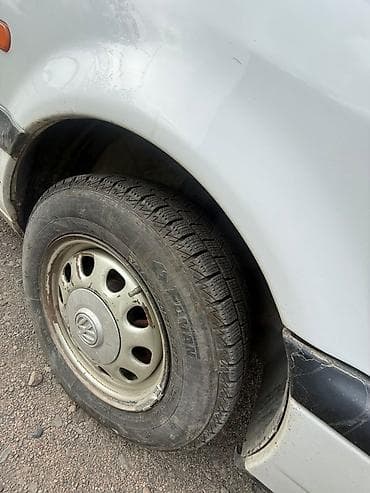 step vagon: Volkswagen Passat: 1994 г., Седан — 4