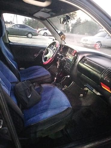 w210 e280: Volkswagen Vento: 1993 г., 1.8 л, Механика, Бензин, Седан — 6
