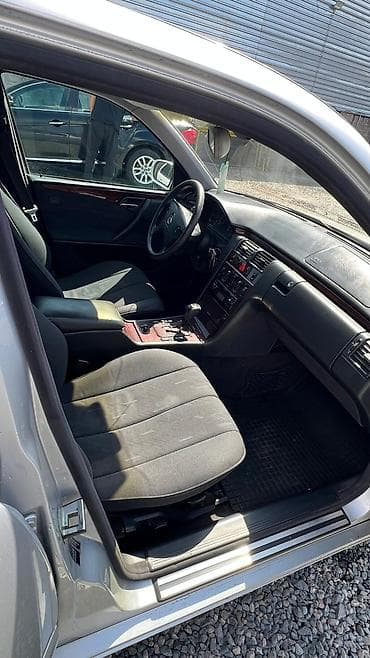 Продажа авто: Mercedes-Benz E-Class: 2002 г., 0.2 л, Автомат, Бензин, Седан — 2
