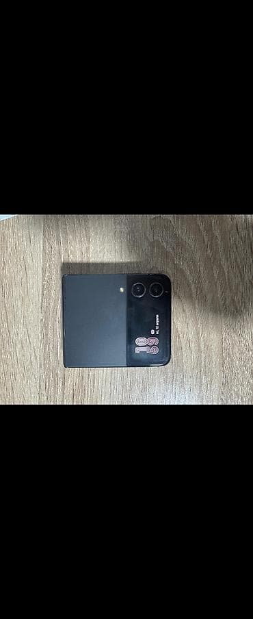iphone 2g: Samsung Galaxy Z Flip 4, 256 ГБ, цвет - Черный — 1