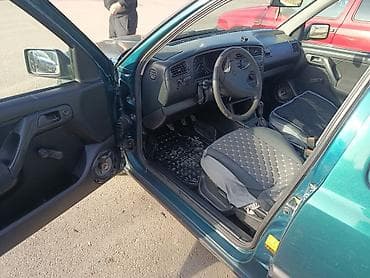 продаю машин: Volkswagen Golf: 1994 г., 1.8 л, Механика, Бензин, Универсал — 7