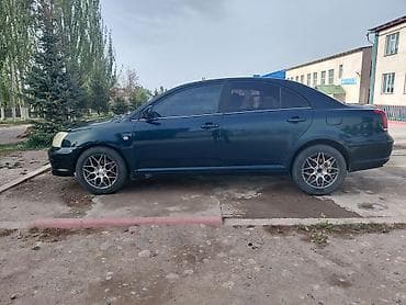 Транспорт: Toyota Avensis: 2003 г., 1.8 л, Автомат, Бензин, Седан — 3