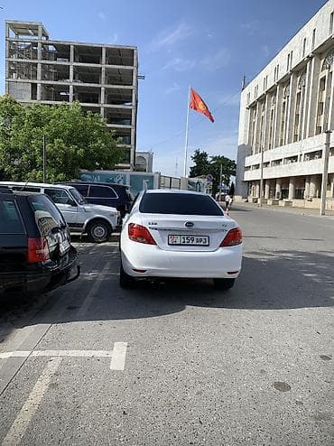 byd leopard 3: BYD E5: 2019 г., Седан — 6