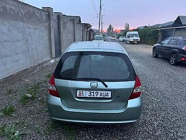 пассат гур: Honda Fit: 2002 г., 1.4 л, Кол менен иштөөчү, Бензин, Хетчбек — 2