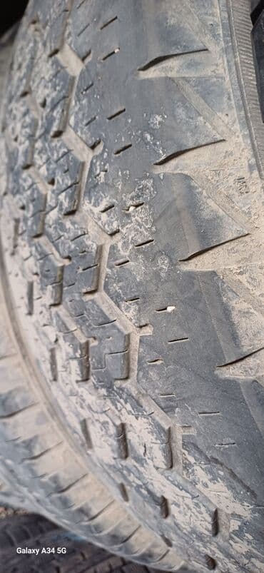 мерседес 124 2 9: Дөңгөлөктөр монтажда 225 / 70 / R 15, Жай, Колдонулган, Комплект, Жеңил коммерциялык транспорт (C/LT), Темир, тешиктери - 5 — 4