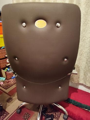 кресло офисные бу: Офисное кресло, Б/у, С колесиками, цвет - Коричневый, Самовывоз, Бесплатная доставка, Платная доставка — 4