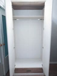 Кийим салуучу шкафтар: Кийим салуучу шкаф, Колдонулган, Түз — 3