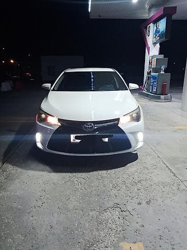 Toyota Camry: 2015 г., 2.5 л, Автомат, Гибрид, Седан