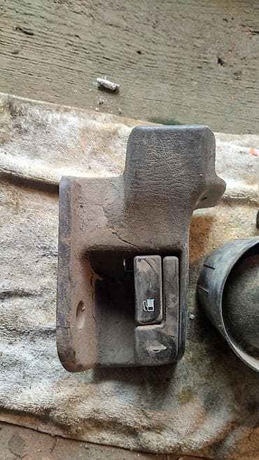 гаража: Продаю запчасть от тойоты короллы 1993 года выпуска открывашку заднего — 2