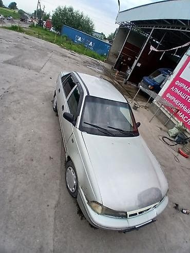 Daewoo Nexia: 2005 г., Седан