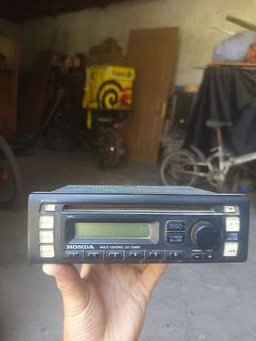 Штатная автомагнитола Honda — Multi Control CD Tuner СРОЧНО СРОЧНО — 1