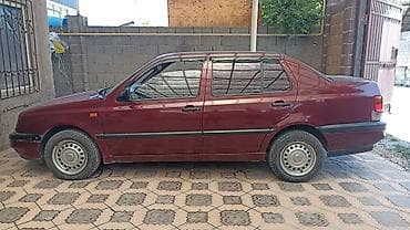 Унаа: Volkswagen Vento: 1992 г., 1.8 л, Кол менен иштөөчү, Бензин, Седан — 5
