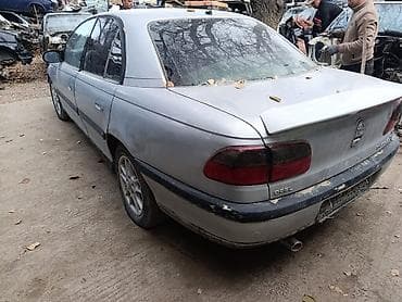 Opel Omega: 2000 г., 2.5 л, Бензин, Седан