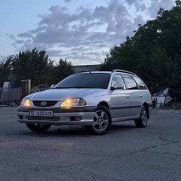 Toyota Avensis: 2003 г., 1.8 л, Механика, Бензин, Универсал