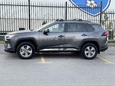 указатель уровня топлива: Toyota RAV4: 2020 г., 2.5 л, Вариатор, Гибрид, Внедорожник — 4