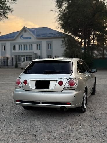 продается мазда: Toyota Altezza: 2003 г., 2 л, Автомат, Бензин, Универсал — 3