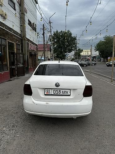 прием стекл: Volkswagen Polo: 2014 г., 1.6 л, Механика, Бензин, Седан — 5