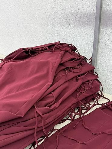 Требуется люди на шнуровку платья одно платье 3 Сома