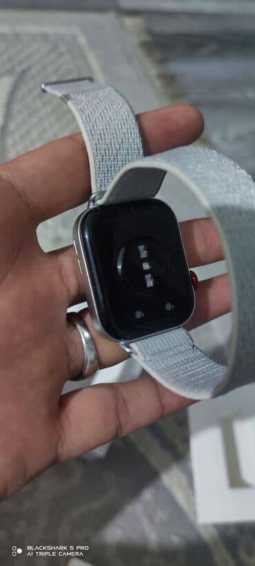 смарт часи: Смарт‑часы с прямоугольным дисплеем и яркими циферблатами принятие — 8