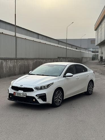 Kia Cerato: 2018 г., 1.6 л, Автомат, Бензин, Седан