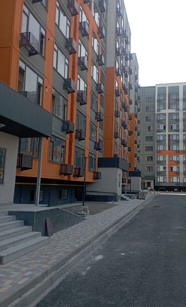 продается квартира на доме торговли: Построен, 108 серия, 1 комната, 48 м² — 16