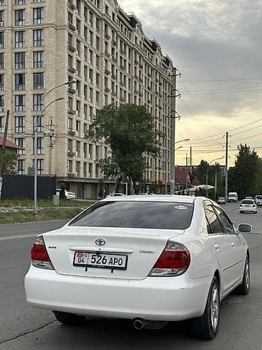 mazda 323 2003: Toyota Camry: 2005 г., 2.4 л, Автомат, Бензин, Седан — 2
