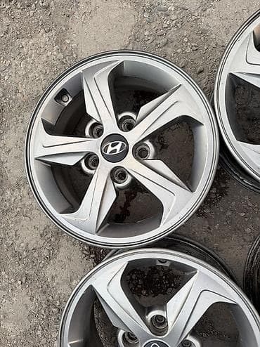 5x114: Литые Диски R 15 Hyundai, Комплект, отверстий - 5, Б/у — 5