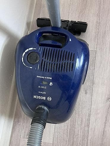 Пылесос Bosch (мешковый), серия Sphera, мощность 2100 Вт. Сделан в