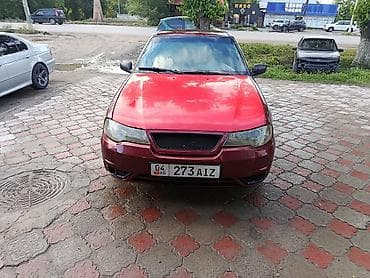 Daewoo Nexia: 2010 г., 1.6 л, Механика, Бензин, Седан