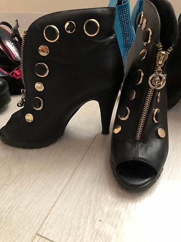 second hand: Продаю обуви 35размера
Вся обувь 1000 с — 6