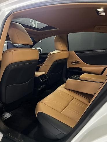 byd e5: Lexus ES: 2022 г., 2.5 л, Вариатор, Гибрид, Седан — 10
