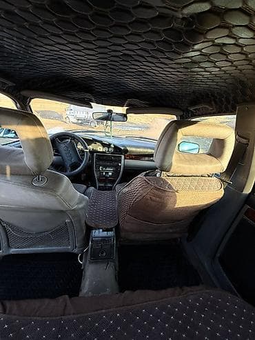 аудио касета: Audi 100: 1992 г., 2 л, Ручные, Бензин, Седан — 2