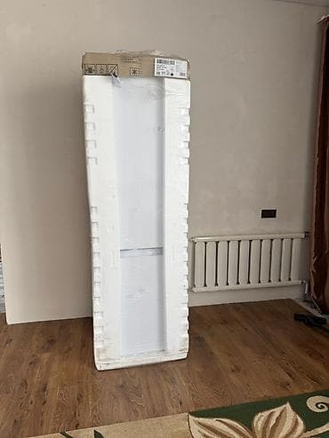 раздача халадилник: Холодильник Indesit, Новый, Двухкамерный, No frost, 2 * — 1