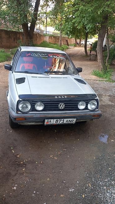 Volkswagen Golf: 1988 г., 1.8 л, Кол менен иштөөчү, Бензин, Хетчбек — 1