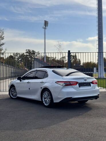 домкрат на тойота: Toyota Camry: 2018 г., 2.5 л, Бензин — 4