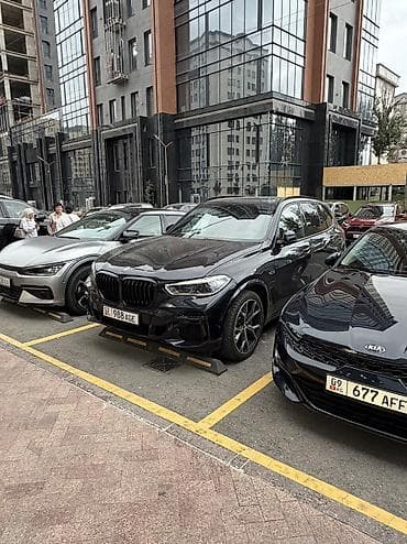 бантик авто: BMW X5: 2023 г., 3 л, Автомат, Гибрид, Внедорожник — 10