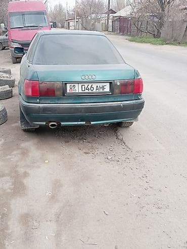 80 b4: Audi 80: 1990 г., Ручные, Бензин, Седан — 2