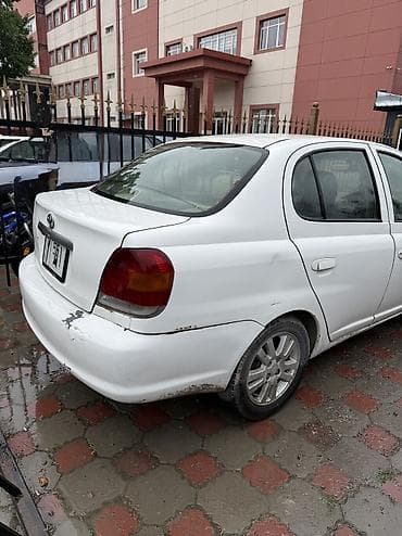 corolla 2004: Toyota Platz: 2003 г., 1.5 л, Автомат, Бензин, Седан — 3