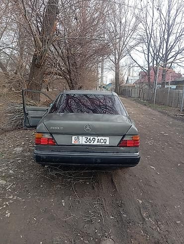 авто порше: Mercedes-Benz W124: 1989 г., Механика, Седан — 5