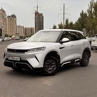 BYD: BYD Yuan Up: 2024 г., Автомат, Электромобиль, Кроссовер — 1
