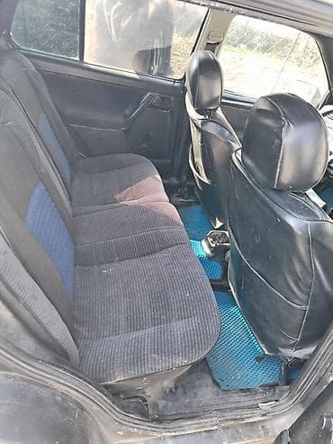 corolla s: Volkswagen Golf: 1994 г., Хэтчбэк — 5